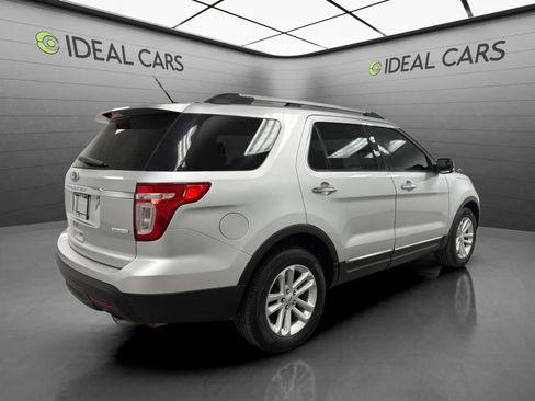 Used 2014 Ford Explorer XLT FWD image 5