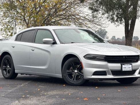Used 2021 Dodge Charger SXT w/ Leather Interior Group image 2