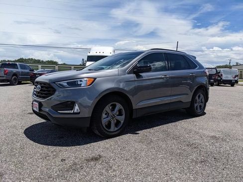 Used 2022 Ford Edge SEL w/ Sport Appearance Package AWD/4WD image 8