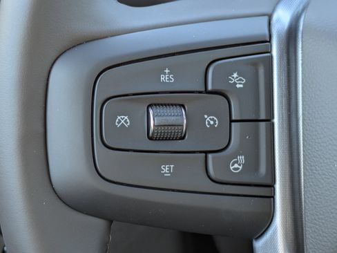 New 2026 GMC Sierra 1500 SLE w/ Preferred Package image 25