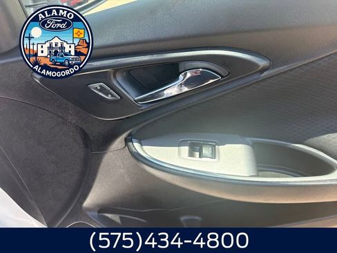 Used 2022 Chevrolet Malibu LT image 17