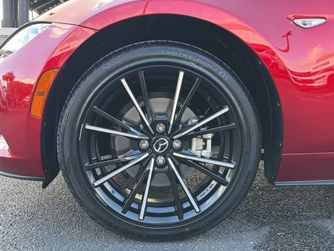 Used 2025 MAZDA MX-5 Miata RF Grand Touring RWD image 10