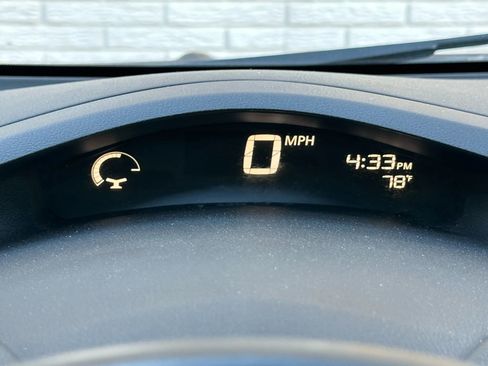 Used 2015 Nissan Leaf SL w/ Premium Package image 32