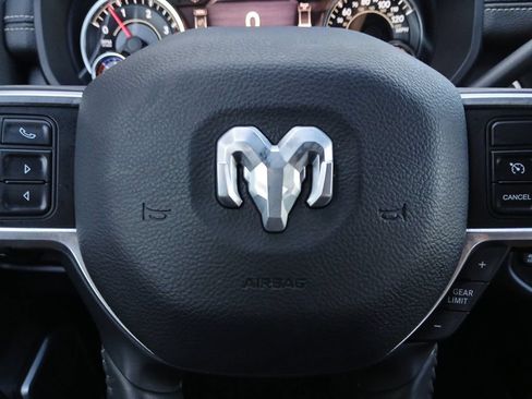 Used 2021 RAM 2500 Laramie w/ Night Edition AWD/4WD image 5