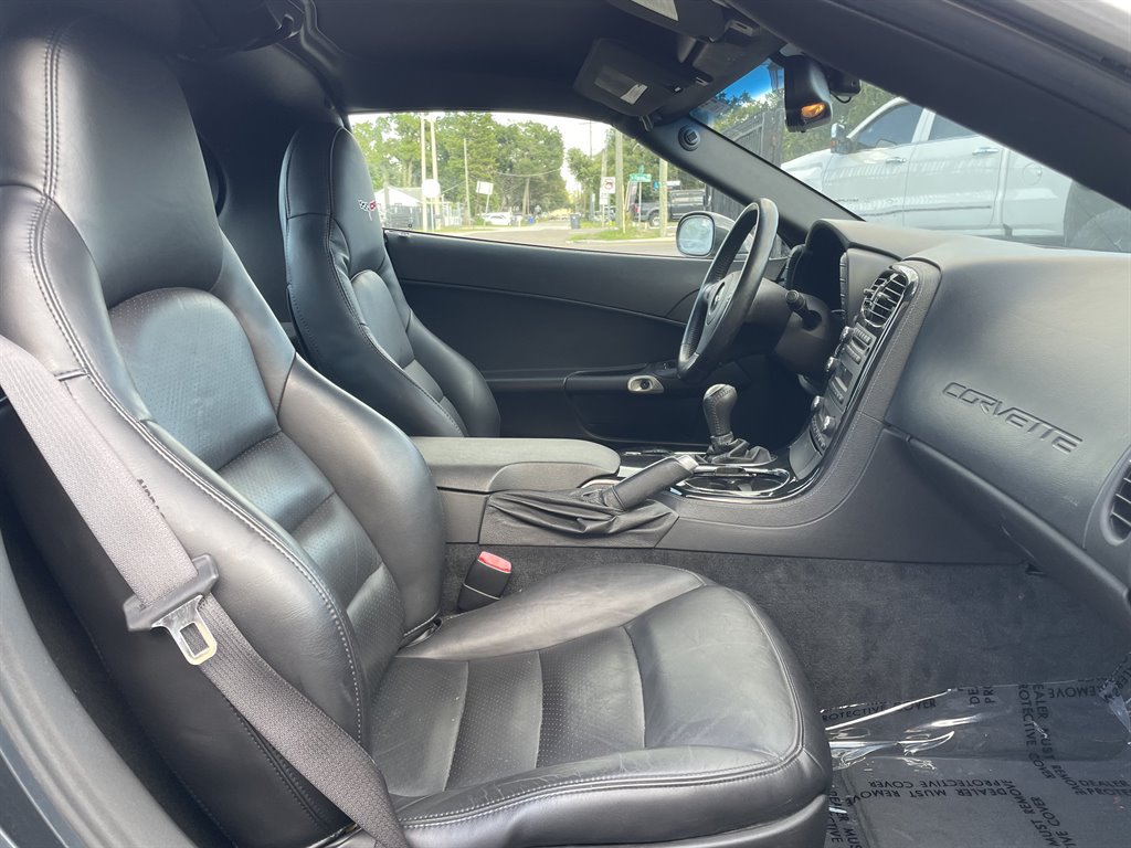Used 2009 Chevrolet Corvette Coupe w/ Preferred Equipment Group RWD image 23