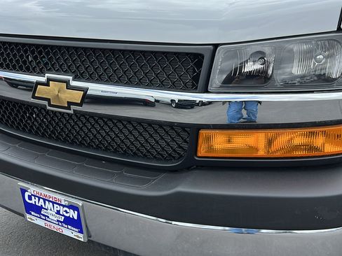 New 2024 Chevrolet Express 3500 w/ Power Convenience Package RWD image 7