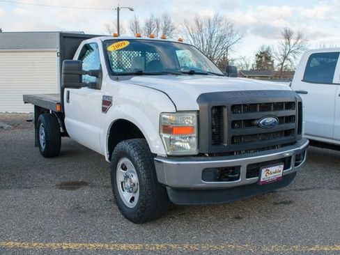 Used 2009 Ford F350 XL image 3