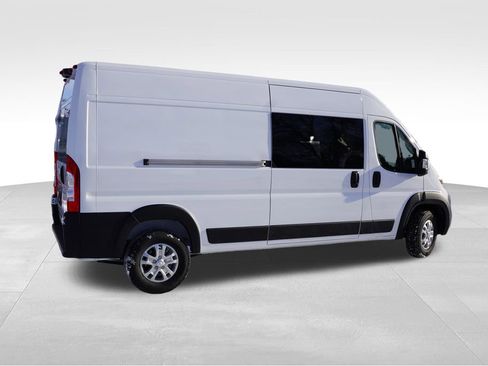 Used 2025 RAM ProMaster 2500 w/ Crew Van Package image 4