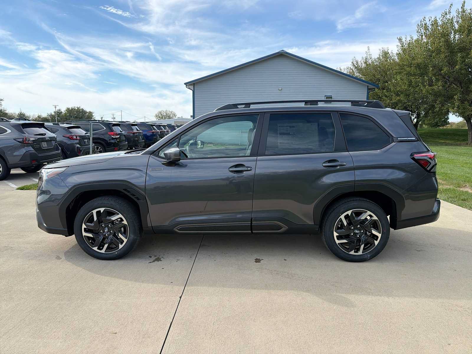 New 2026 Subaru Forester Touring AWD/4WD image 3