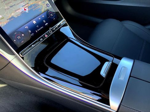 Certified 2026 Mercedes-Benz C 300 4MATIC Sedan image 7