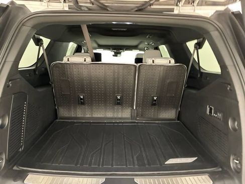 Certified 2025 Chevrolet Suburban Premier AWD/4WD image 17