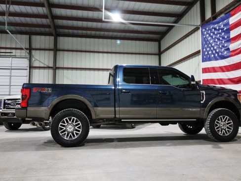 Used 2017 Ford F250 King Ranch w/ King Ranch Ultimate Package image 13