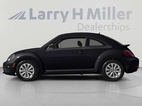 Used 2018 Volkswagen Beetle 2.0T Coast FWD image 3