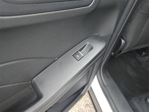 Used 2023 Ford Escape Active image 9