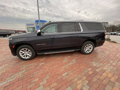 Used 2023 Chevrolet Suburban Premier AWD/4WD image 14