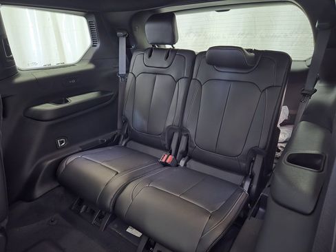 New 2025 Jeep Grand Cherokee L Limited w/ Trailer Tow Package image 23