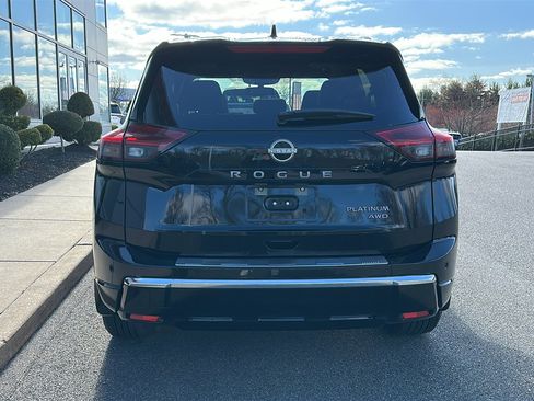 Certified 2025 Nissan Rogue Platinum w/ Platinum Premium Package image 5