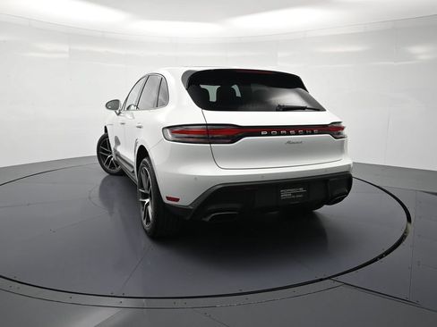 Certified 2026 Porsche Macan AWD/4WD image 31
