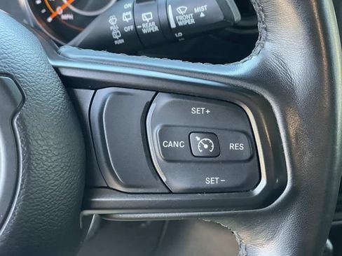 Used 2022 Jeep Wrangler Unlimited Sport AWD/4WD image 10