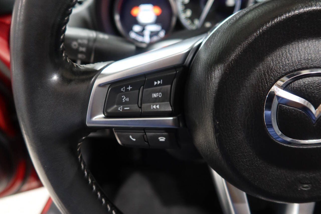 Used 2022 MAZDA MX-5 Miata RF Grand Touring RWD image 20
