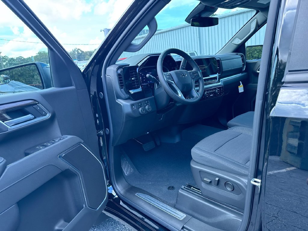New 2026 Chevrolet Silverado 1500 RST AWD/4WD image 13