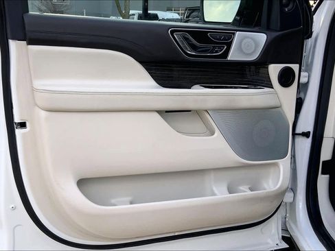 Used 2023 Lincoln Navigator L Black Label image 21