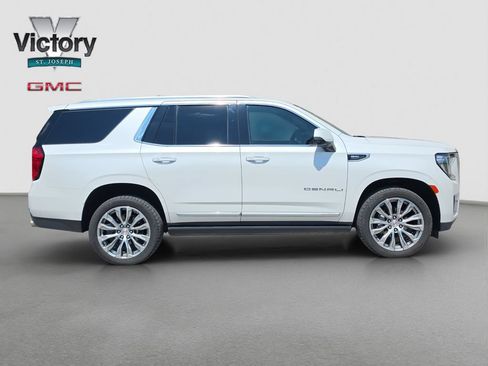 Used 2021 GMC Yukon Denali w/ Denali Premium Package AWD/4WD image 19