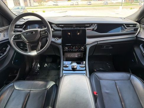 Used 2023 Jeep Grand Cherokee L Overland image 17