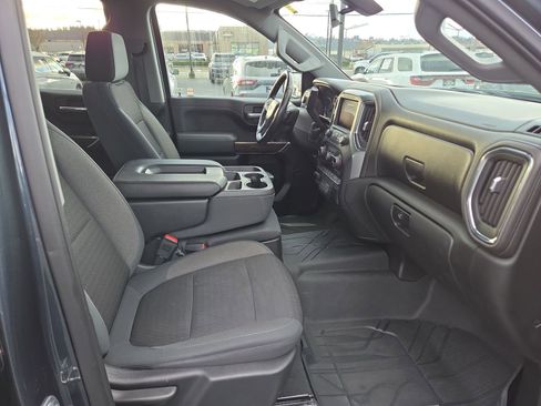 Used 2019 Chevrolet Silverado 1500 RST image 15