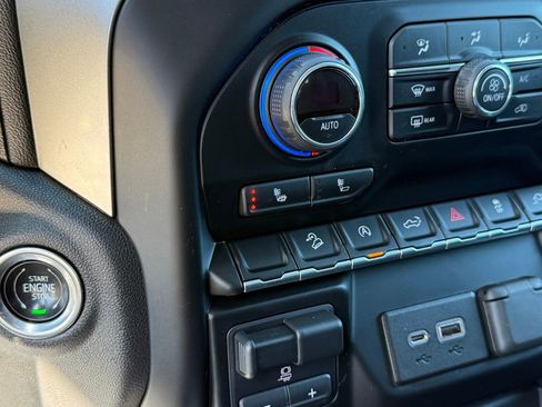 Used 2019 Chevrolet Silverado 1500 RST w/ All-Star Edition image 23