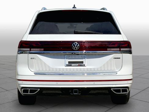 Used 2024 Volkswagen Atlas SEL Premium R-Line AWD/4WD image 5