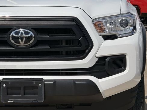 Used 2022 Toyota Tacoma SR w/ SX Package RWD image 7