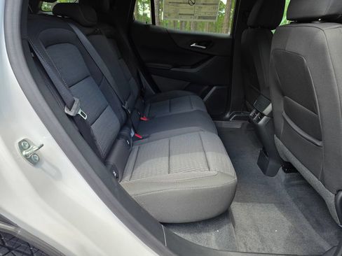 New 2027 Chevrolet Equinox LT w/ Safety and Technology Package FWD image 22