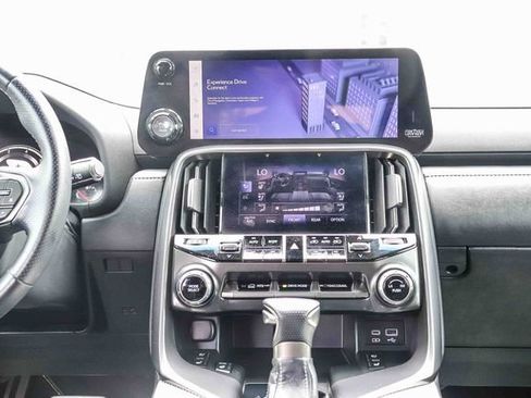Used 2024 Lexus LX 600 F Sport AWD/4WD image 15