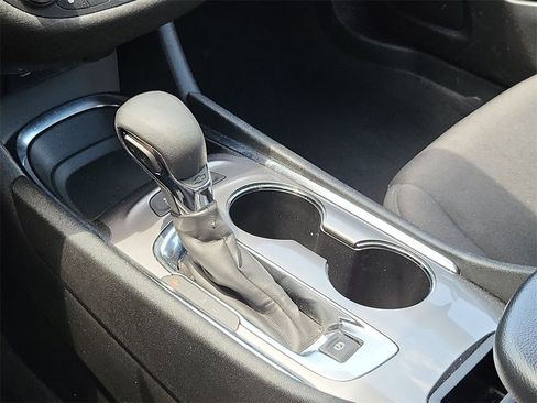 Used 2024 Chevrolet Malibu LT image 20