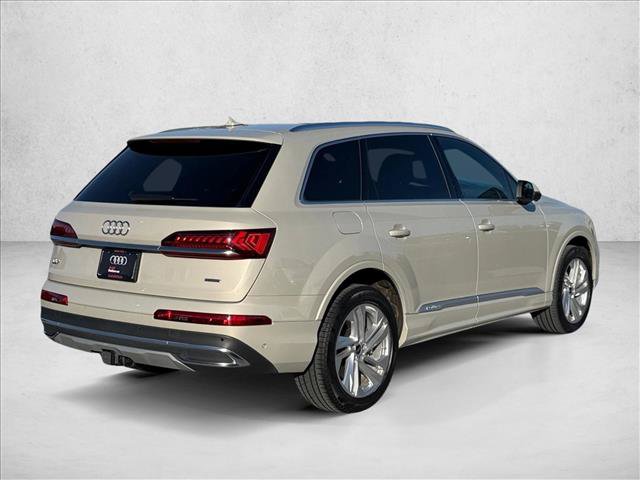 Used 2023 Audi Q7 3.0T Premium Plus w/ Premium Plus Package AWD/4WD image 5