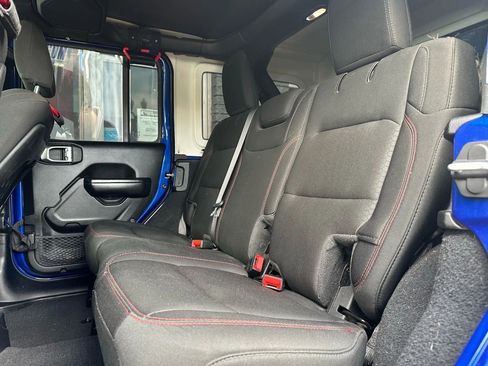 Used 2020 Jeep Wrangler Unlimited Rubicon w/ LED Lighting Group image 12