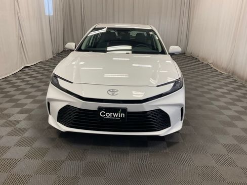 Used 2026 Toyota Camry LE w/ Convenience Package FWD image 13