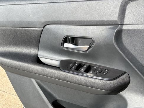 New 2026 Nissan Kicks SV image 16