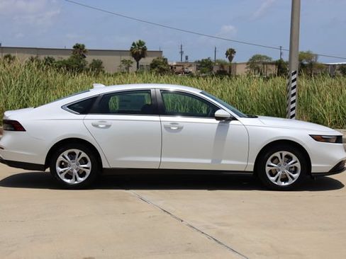 New 2026 Honda Accord LX image 4