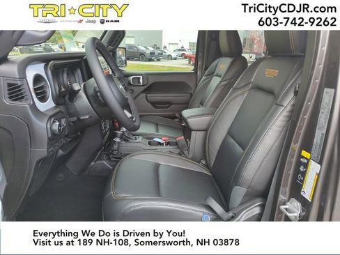 New 2025 Jeep Wrangler Sport S image 9