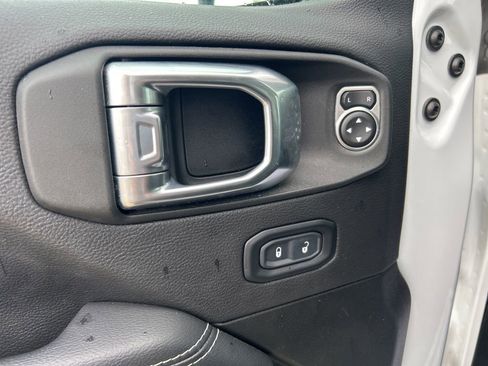 Used 2023 Jeep Wrangler Unlimited Sahara w/ Cold Weather Group AWD/4WD image 14