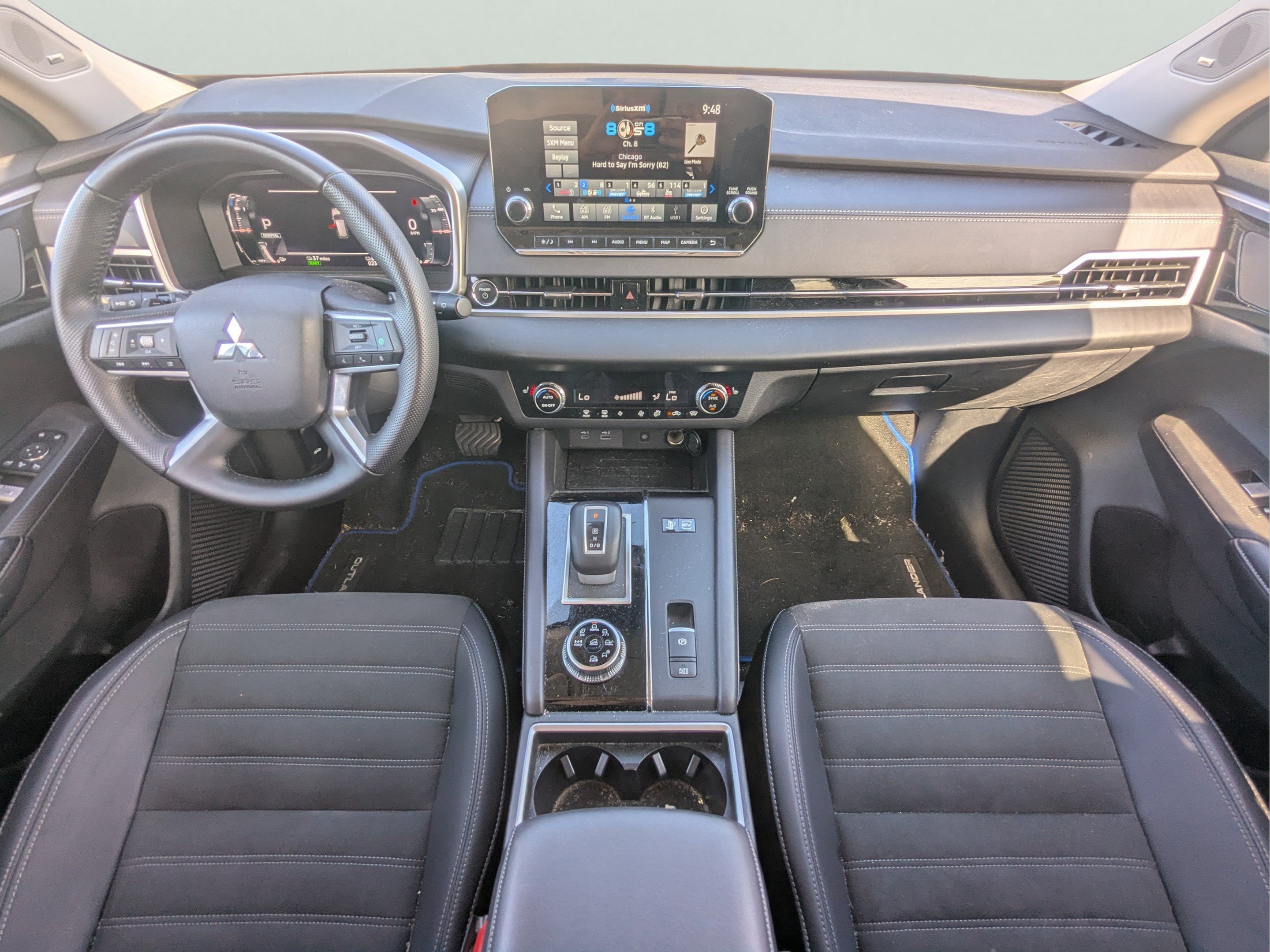Used 2025 Mitsubishi Outlander SE AWD/4WD image 14