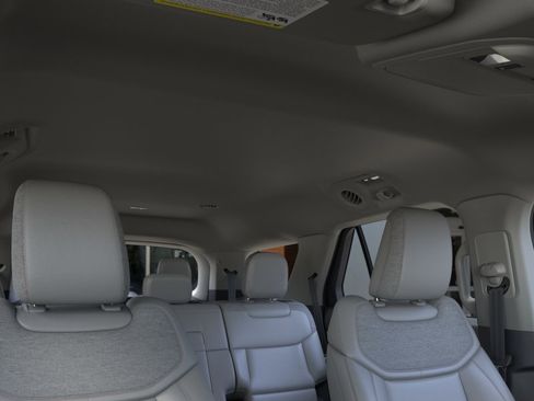 New 2026 Ford Explorer Active w/ Active Comfort Package RWD image 22