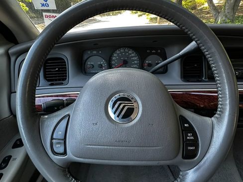 Used 2001 Mercury Grand Marquis LS RWD image 34