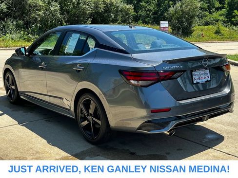 Certified 2024 Nissan Sentra SR FWD image 5