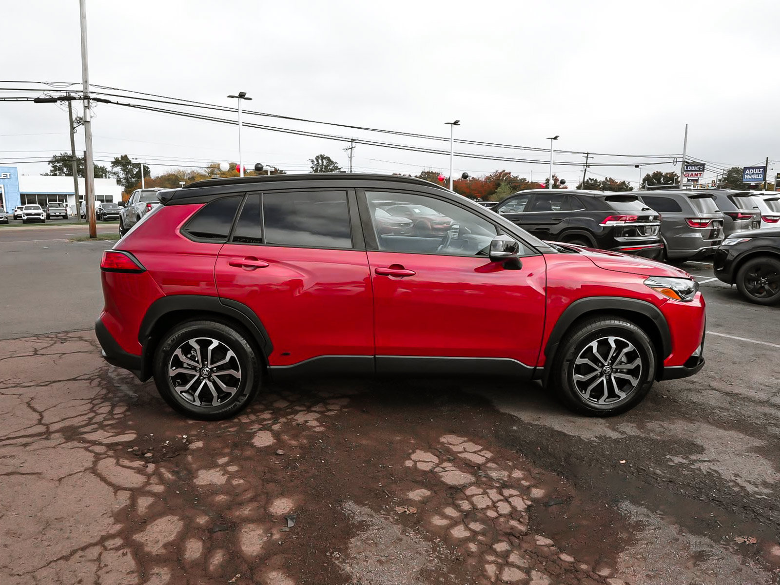 Used 2023 Toyota Corolla Cross AWD Hybrid w/ Moonroof Package image 7
