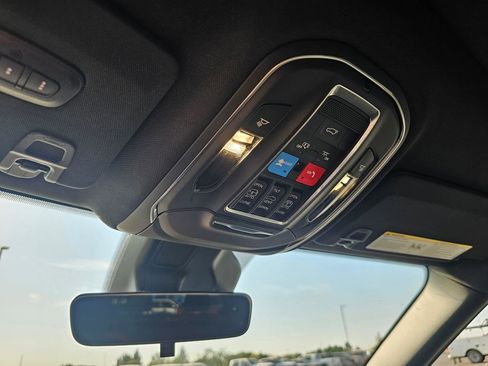 New 2025 Jeep Grand Cherokee L Limited w/ Black Appearance Package image 25