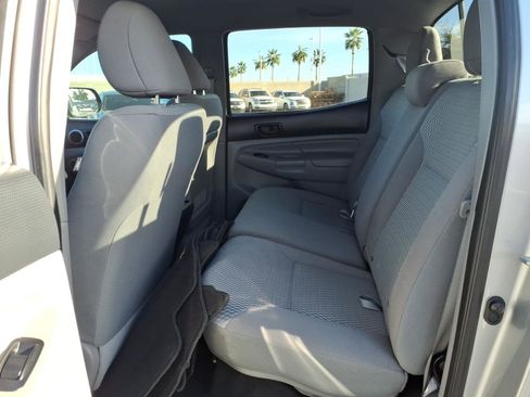 Used 2015 Toyota Tacoma PreRunner w/ SR5 Package image 14