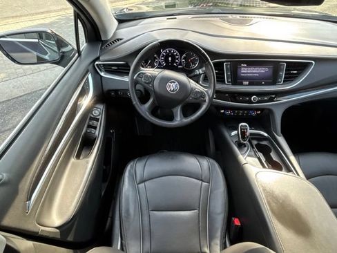 Used 2020 Buick Enclave Avenir w/ Avenir Technology Package AWD/4WD image 7